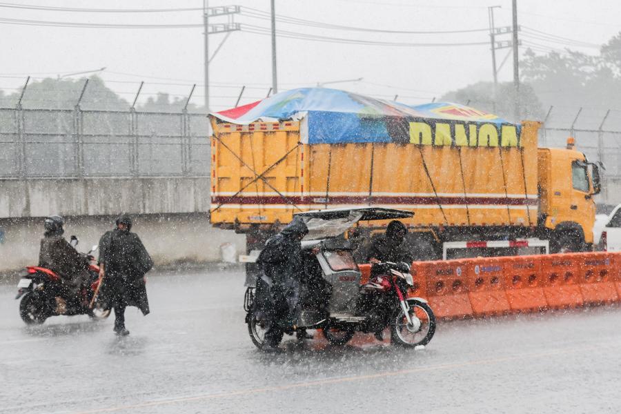 Album Asia: Topan Gaemi bawa hujan lebat ke Filipina-Image-3