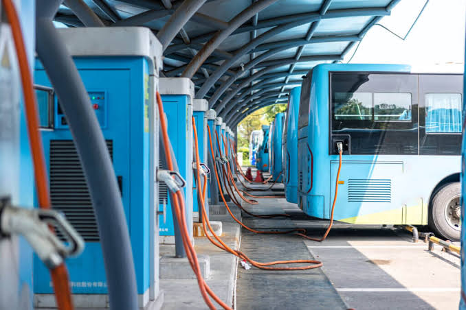 China pertimbangkan peningkatan baterai skala besar untuk bus kota-Image-1