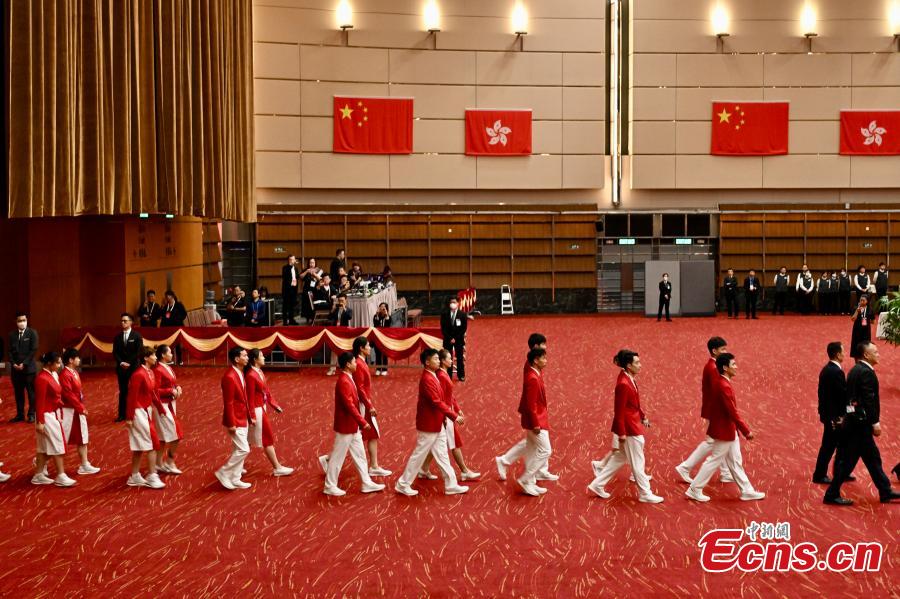 Potret : Kunjungan Atlet Olimpiade China Ke Hong Kong-Image-1