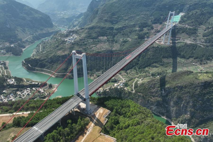 Potret : Pesona Jembatan Sungai Tongzi Guizhou-Image-2