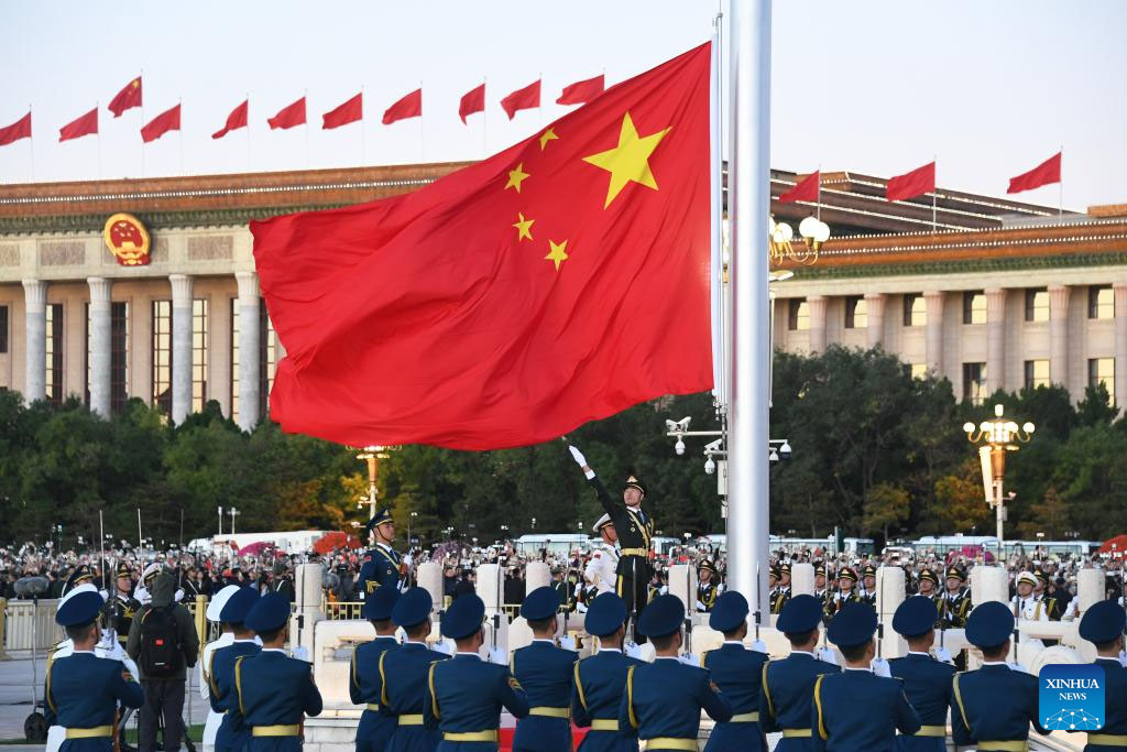 Potret : Upacara HUT ke-75 Berdirinya RRT di Lapangan Tian'anmen-Image-6