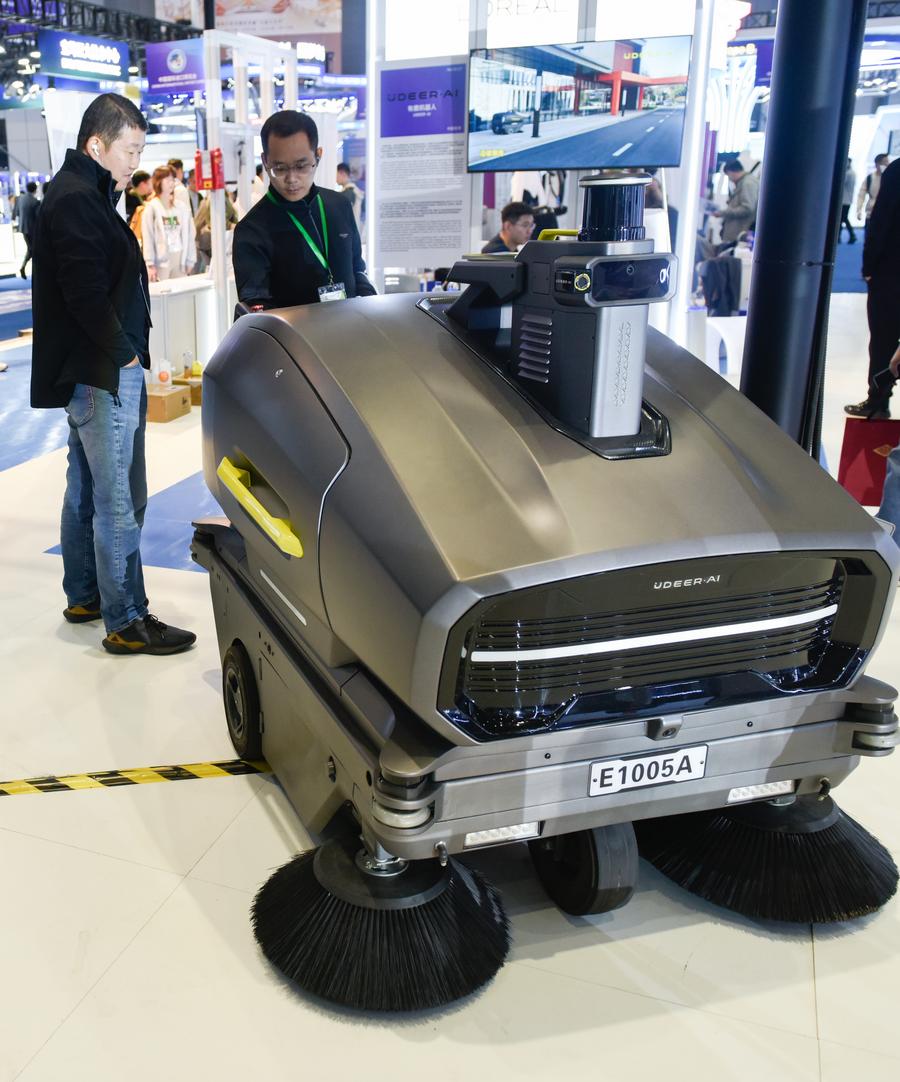 Berkunjung ke Seksi Khusus Inkubasi di CIIE ke-7-Image-4