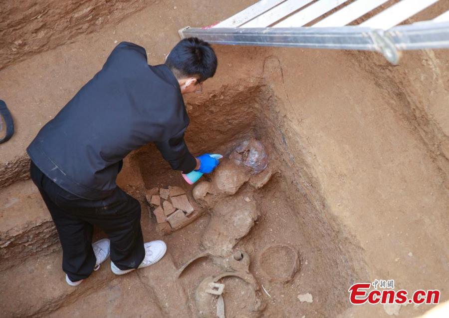 Potret : Kompleks Makam Periode Negara Berperang ditemukan di Henan-Image-9