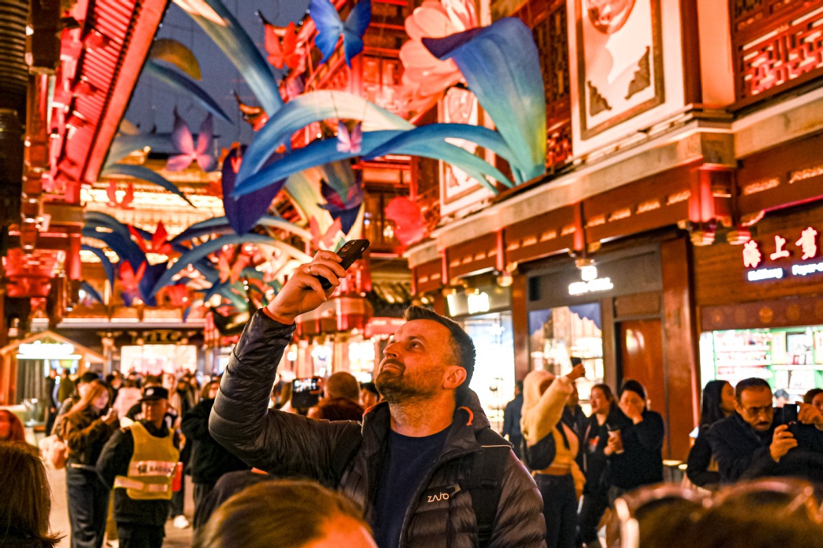 Tambah Titik Masuk, China Keluarkan Kebijakan Perpanjangan Transit Bebas Visa-Image-1