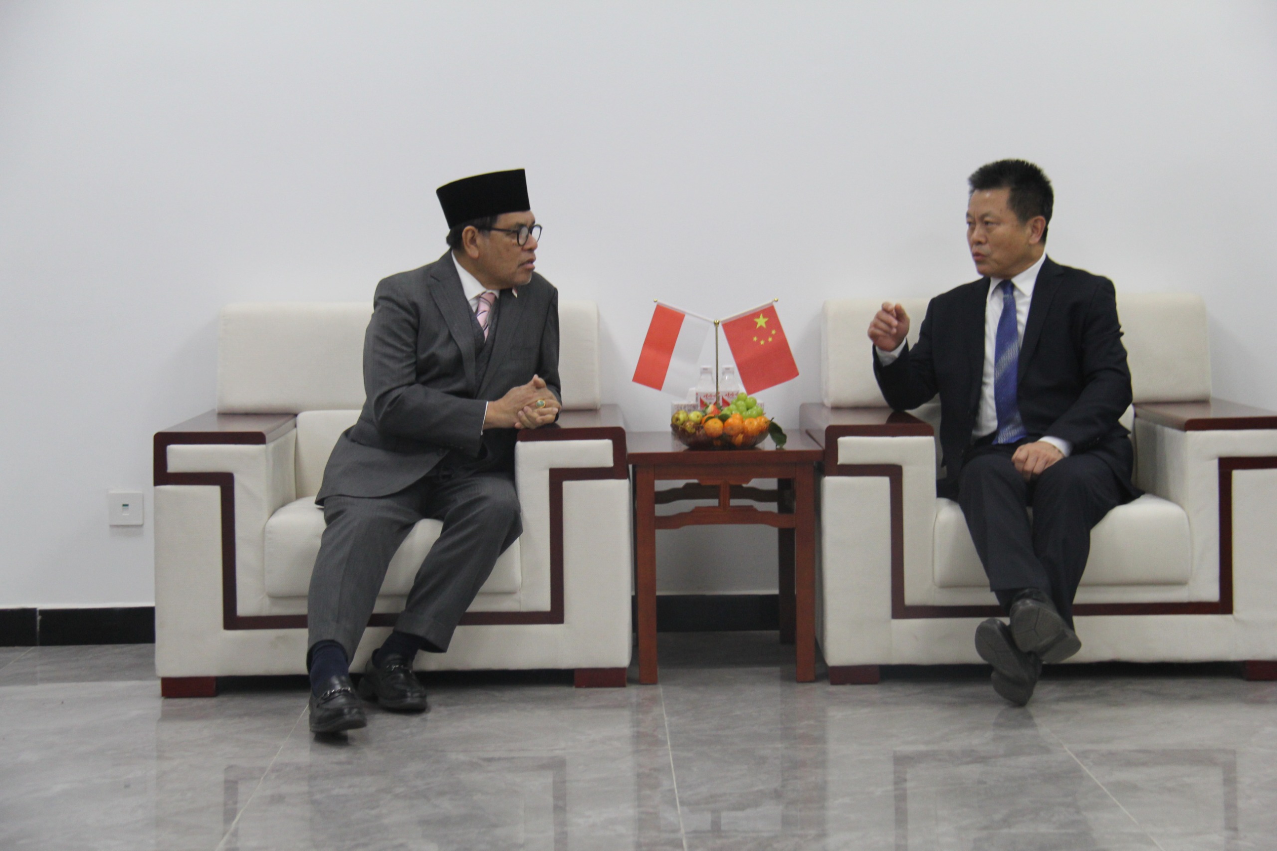 Potret : Dubes RI Beijing Hadiri Wisuda 83 Tenaga Kerja Profesional Indonesia di Hebei-Image-2