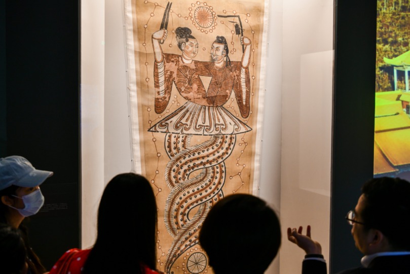 Filosofi Tahun Ular: Pencipta Manusia Setengah Ular dan Peradaban Tiongkok-Image-1