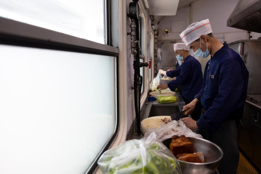 Kereta Wisata untuk Lansia di Heilongjiang, China, Mulai Perjalanan Perdananya-Image-5