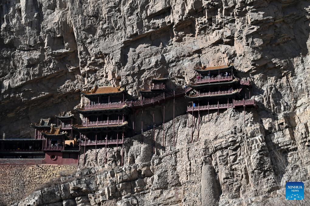 Potret : Pemandangan Kuil Gantung di Shanxi, China-Image-2