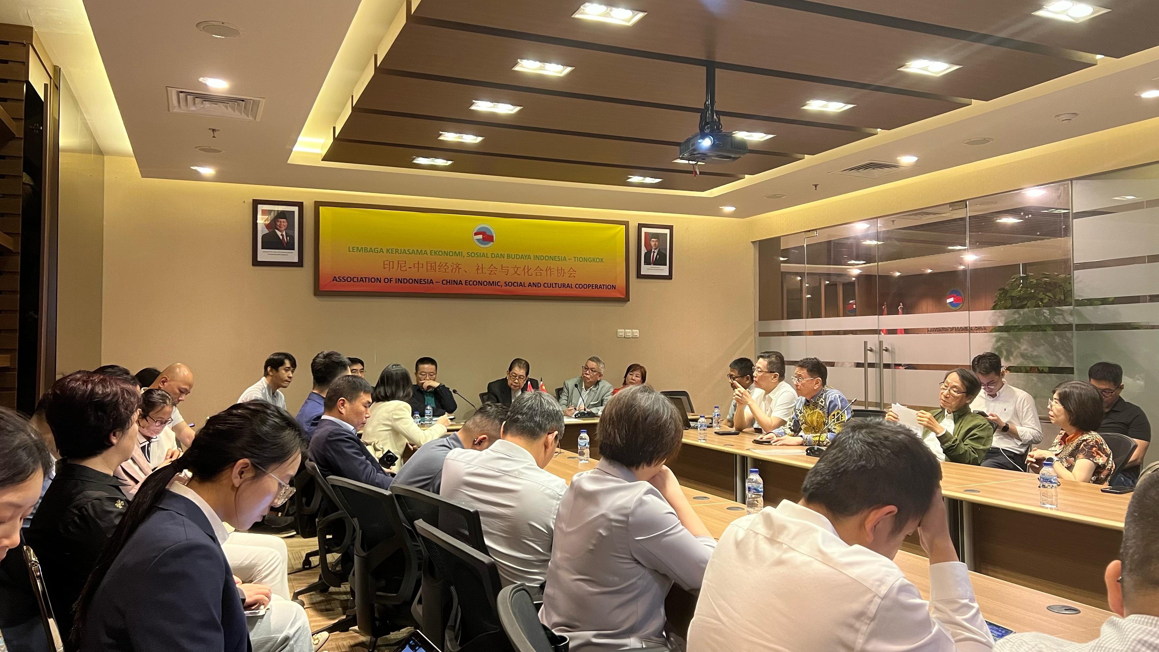 Pemanfaatan AI Bangun UMKM dan Smart City di Indonesia-Image-2 Pemanfaatan AI Bangun UMKM dan Smart City di Indonesia-Image-2
