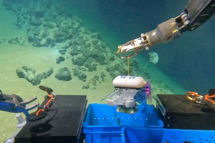 Tim China Kembangkan Robot Penelitian Palung Laut Terdalam di Dunia-Image-1 Tim China Kembangkan Robot Penelitian Palung Laut Terdalam di Dunia-Image-1