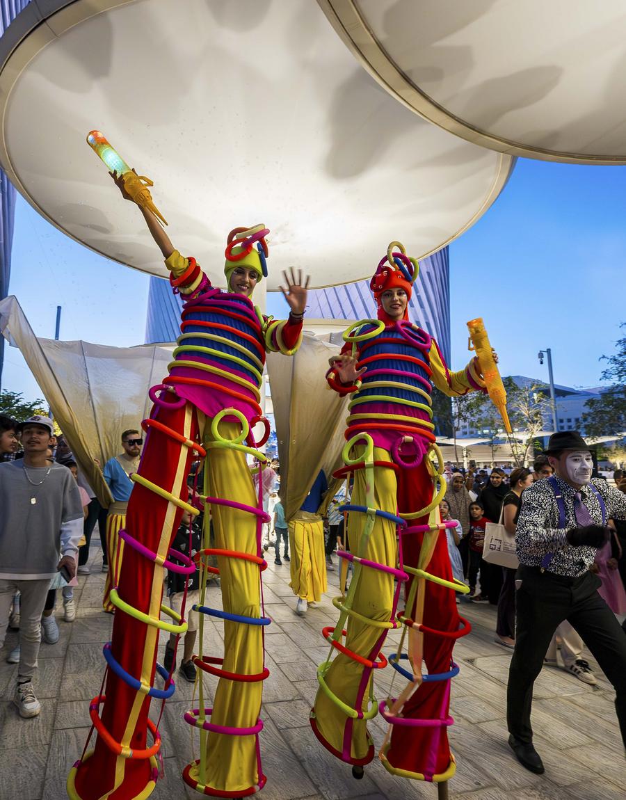 Potret Timur Tengah: Pesta Kembang Api Meriahkan Lusail Sky Festival di Qatar -Image-4 Potret Timur Tengah: Pesta Kembang Api Meriahkan Lusail Sky Festival di Qatar -Image-4