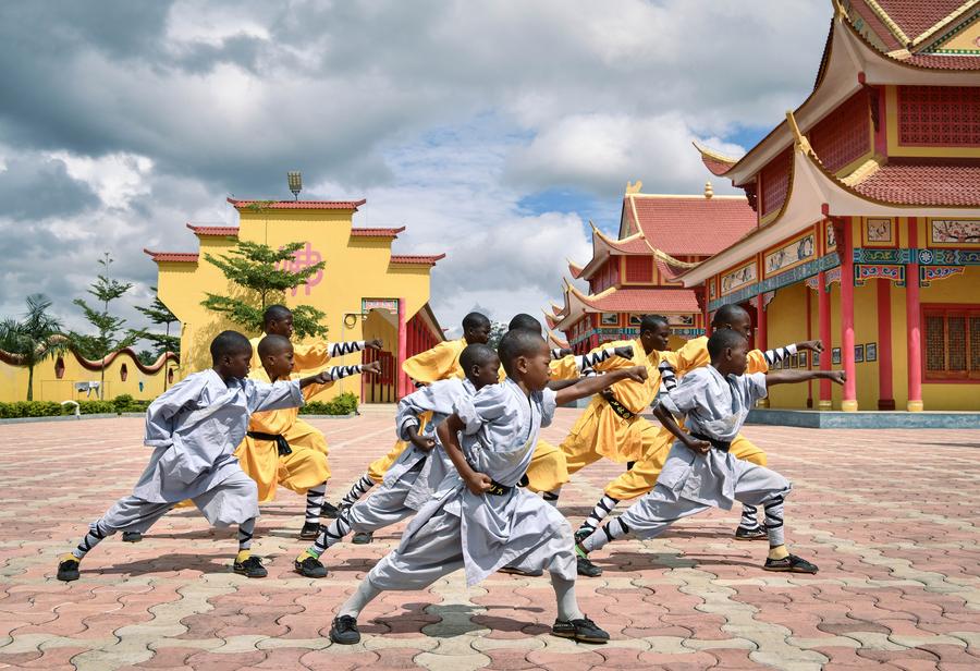 Menengok Sejumlah Murid Berlatih Kung Fu di Pusat Kebudayaan Kuil Shaolin di Lusaka, Zambia-Image-6 Menengok Sejumlah Murid Berlatih Kung Fu di Pusat Kebudayaan Kuil Shaolin di Lusaka, Zambia-Image-6
