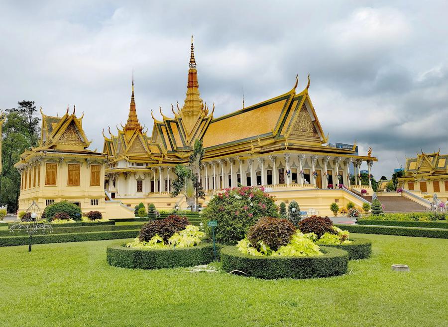 Menengok Keindahan Kota Phnom Penh di Kamboja-Image-6