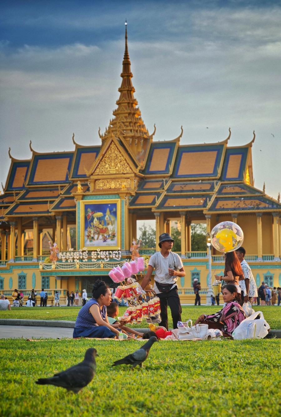 Menengok Keindahan Kota Phnom Penh di Kamboja-Image-11