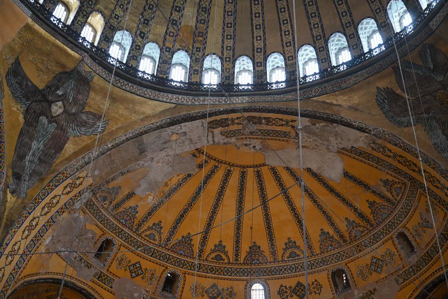 Potret Timur Tengah: Turkiye Mulai Pekerjaan Restorasi Kubah Hagia Sophia -Image-3