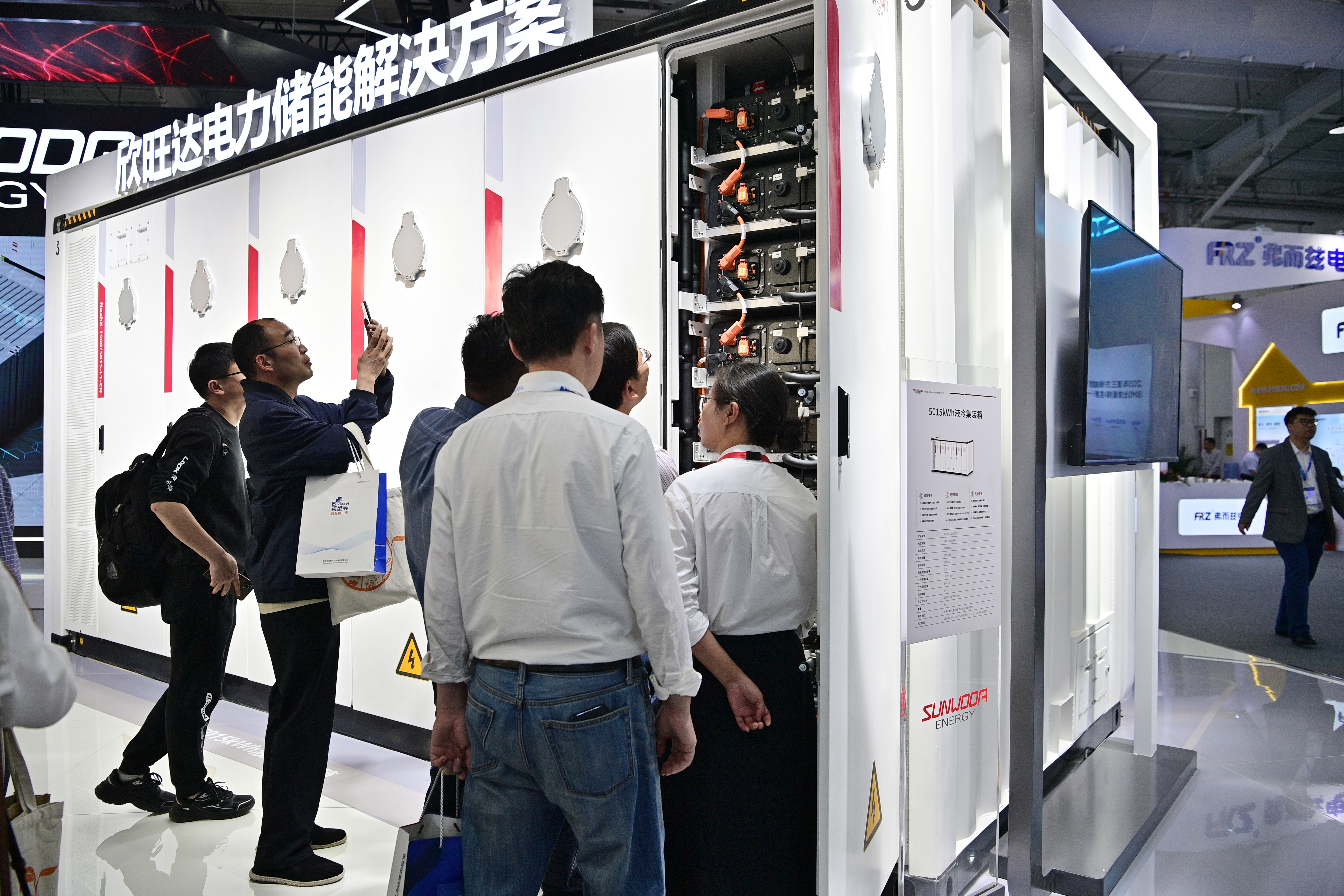 Kota Metropolis Shenzhen di China Terus Tingkatkan Perdagangan dan Kerja Sama Ekonomi dengan ASEAN-Image-2 Kota Metropolis Shenzhen di China Terus Tingkatkan Perdagangan dan Kerja Sama Ekonomi dengan ASEAN-Image-2