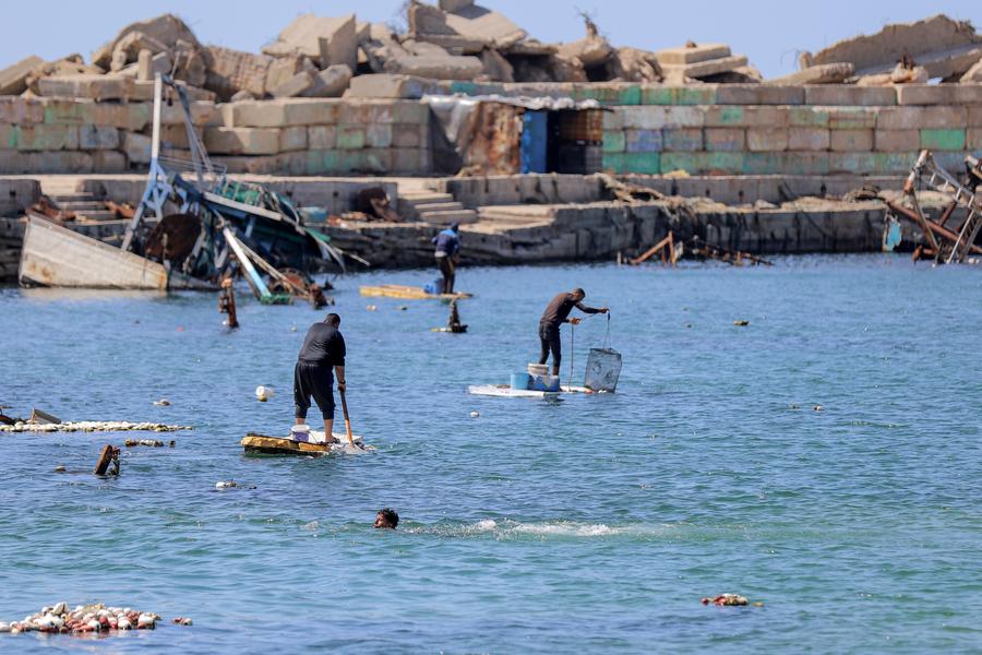Nelayan Gaza Berjuang untuk Bertahan Hidup di Tengah Kelaparan dan Blokade-Image-1