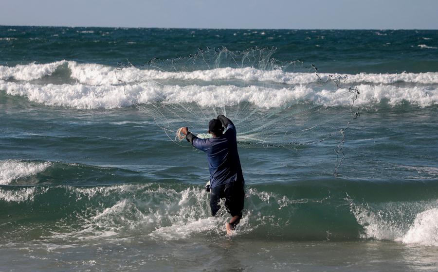 Nelayan Gaza Berjuang untuk Bertahan Hidup di Tengah Kelaparan dan Blokade-Image-2