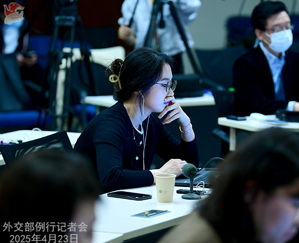 Konferensi Pers Kemenlu China 18 April 2025-Image-2 Konferensi Pers Kemenlu China 18 April 2025-Image-2