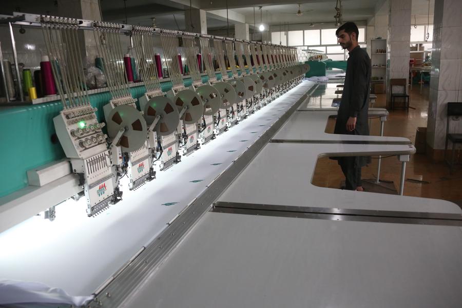 Buruh Afghanistan Berjuang Keras Hadapi Lilitan Utang dan Kelangkaan Lapangan Kerja-Image-3