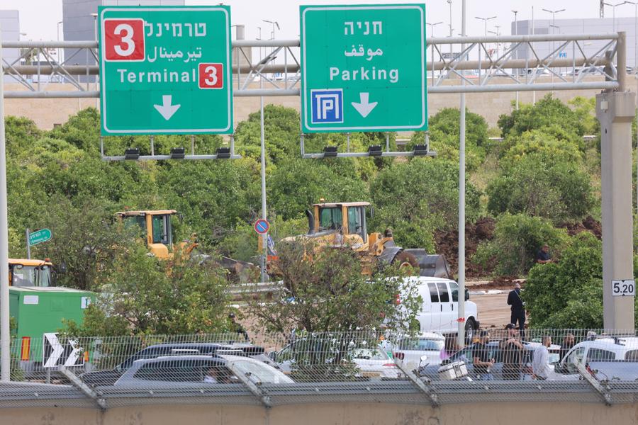 Houthi Yaman Akui Lakukan Serangan Rudal di Bandara Ben Gurion, Israel Janji akan Respons Keras-Image-3 Houthi Yaman Akui Lakukan Serangan Rudal di Bandara Ben Gurion, Israel Janji akan Respons Keras-Image-3
