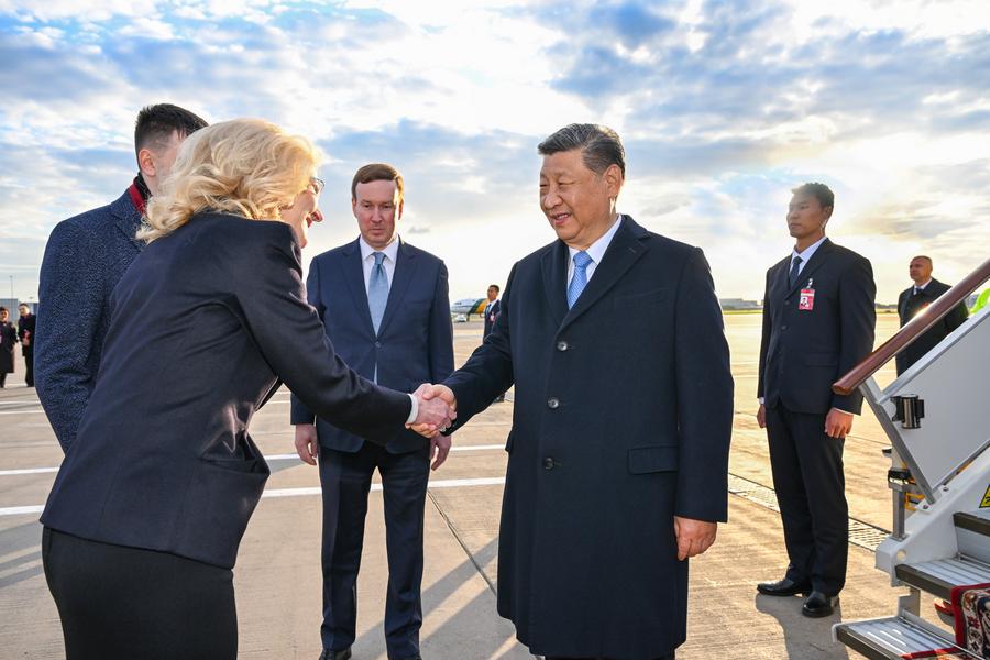 Xi Jinping Tiba di Moskow untuk Kunjungan Kenegaraan dan Hadiri Perayaan Hari Kemenangan-Image-2 Xi Jinping Tiba di Moskow untuk Kunjungan Kenegaraan dan Hadiri Perayaan Hari Kemenangan-Image-2