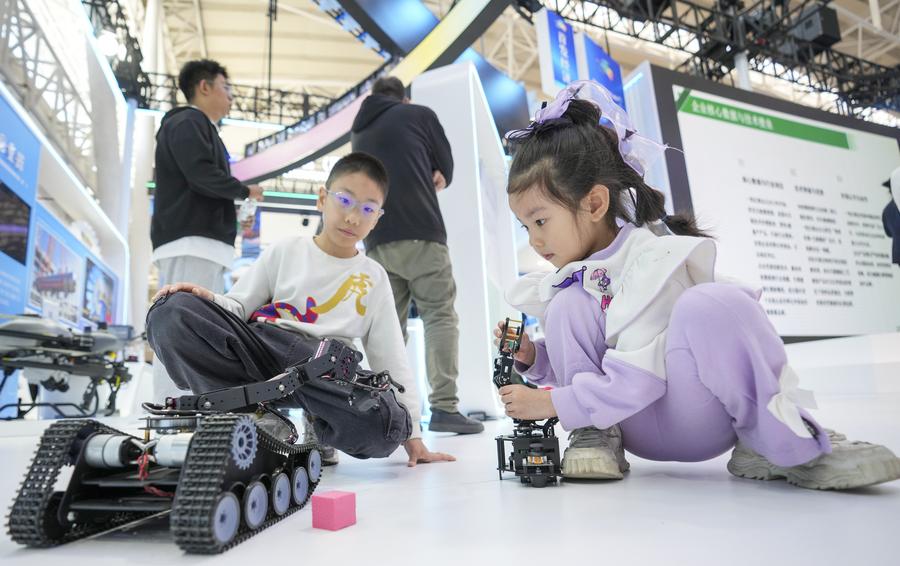 Menengok Deretan Teknologi Mutakhir dalam Pameran Ekonomi dan Perdagangan Internasional Harbin-Image-7 Menengok Deretan Teknologi Mutakhir dalam Pameran Ekonomi dan Perdagangan Internasional Harbin-Image-7