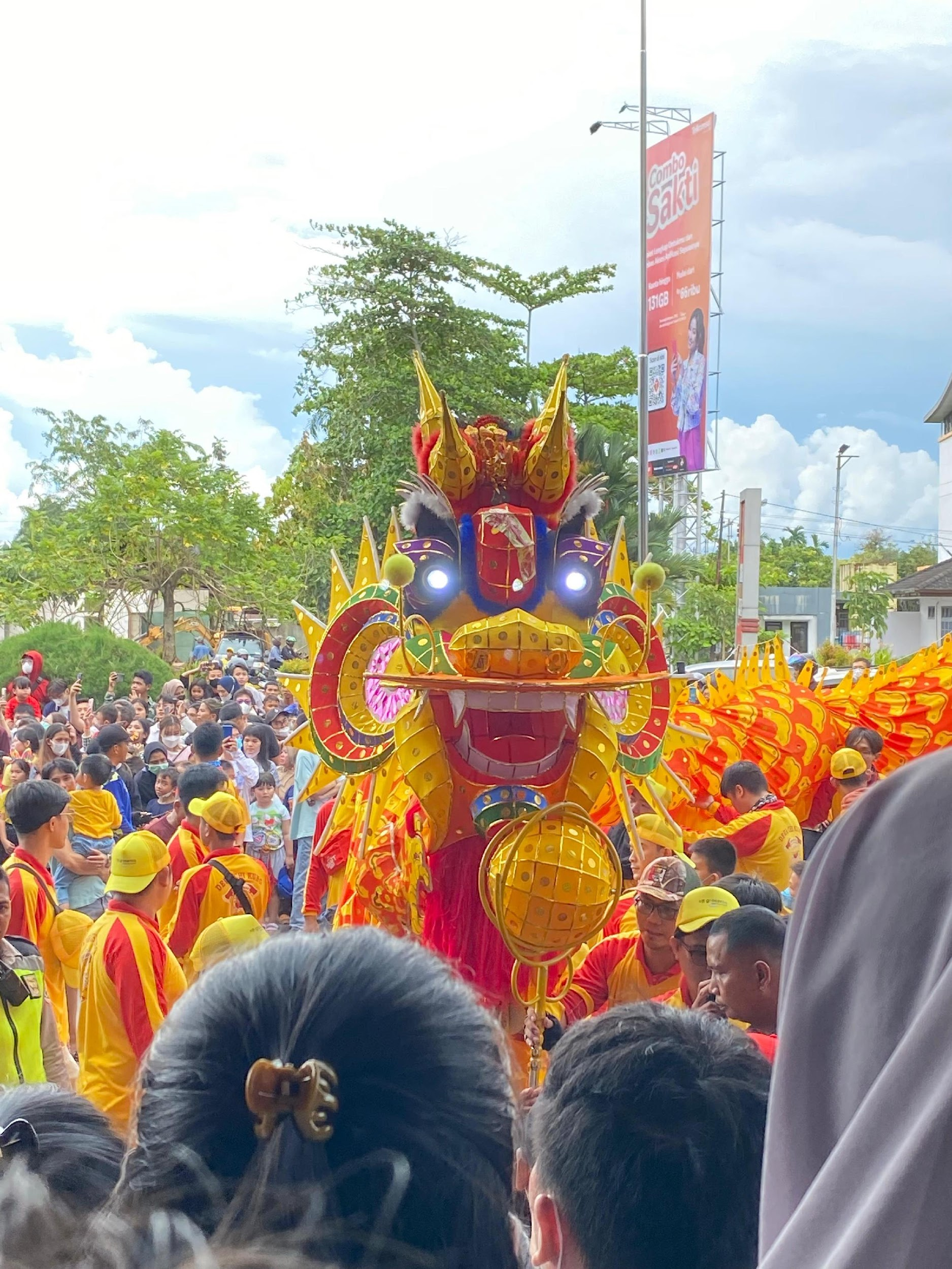 Menilik Keharmonisan Etnis dan Budaya antara Tionghoa dan Dayak di Kalimantan-Image-2 Menilik Keharmonisan Etnis dan Budaya antara Tionghoa dan Dayak di Kalimantan-Image-2