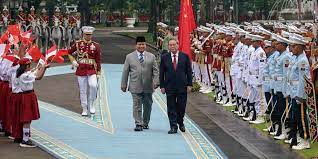 Presiden Prabowo Sambut Resmi Kunjungan Perdana Menteri Tiongkok Li Qiang di Istana Merdeka-Image-1 Presiden Prabowo Sambut Resmi Kunjungan Perdana Menteri Tiongkok Li Qiang di Istana Merdeka-Image-1