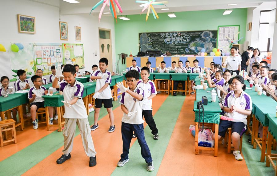 Mengintip Suasana Perayaan Hari Anak Internasional di China-Image-9