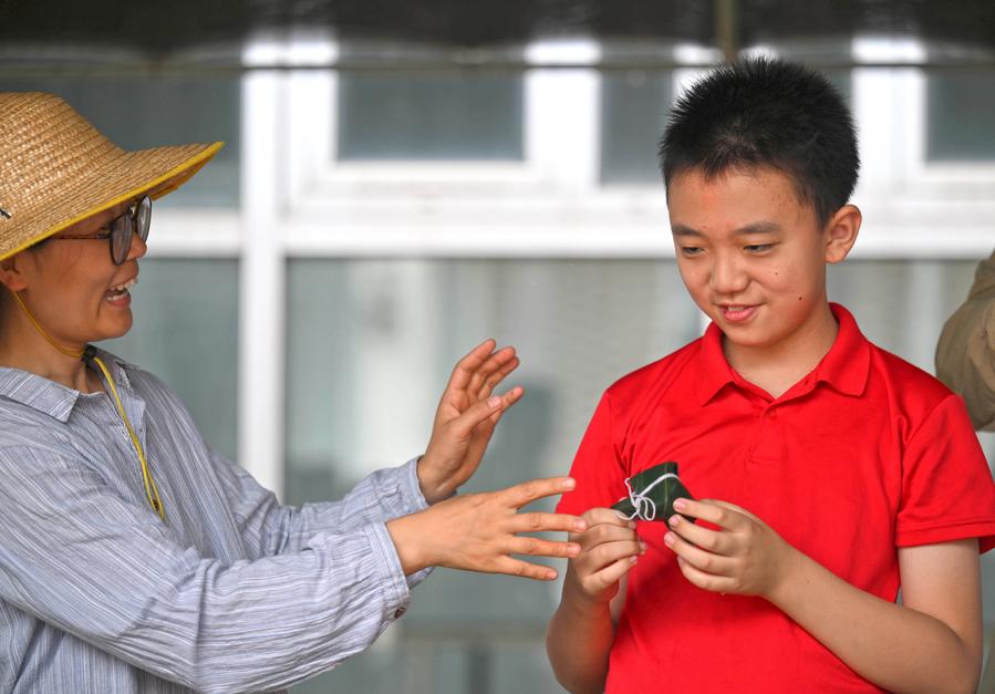 Berkebun Jadi Terapi bagi Anak Penyandang Autisme dan Disabilitas Intelektual di Tianjin, China-Image-4