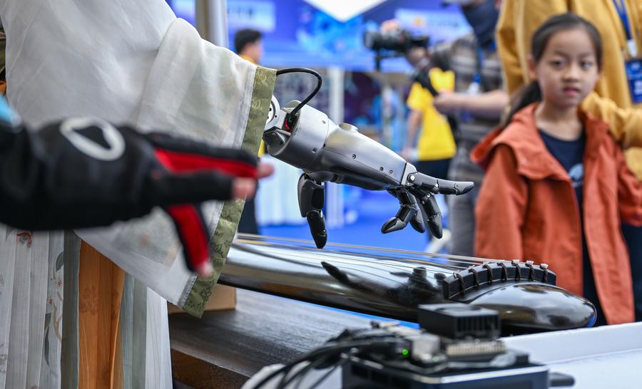 Karnaval Robot di China Suguhkan Kehidupan yang Didukung Teknologi Canggih-Image-8