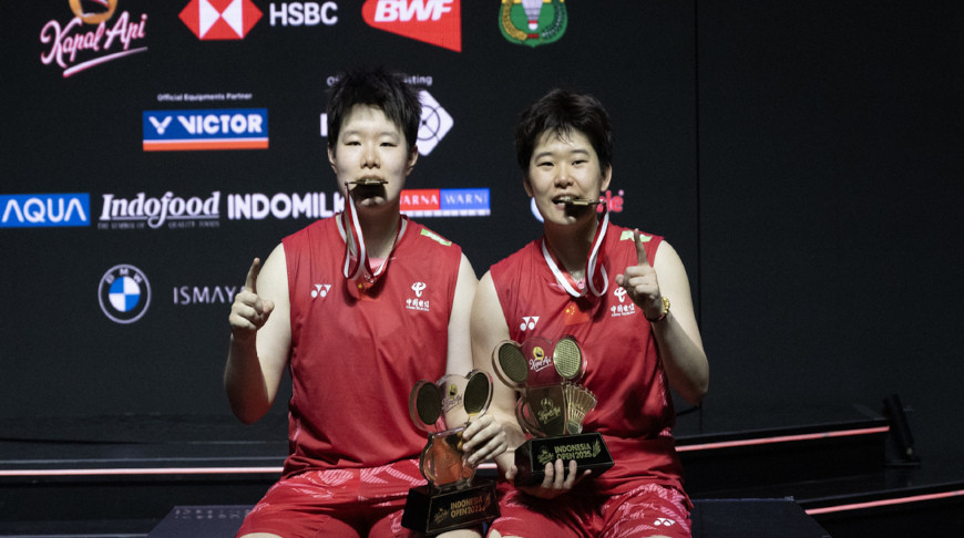 Pebulu Tangkis China Menangkan Ganda Putri di Indonesia Open 2025-Image-1