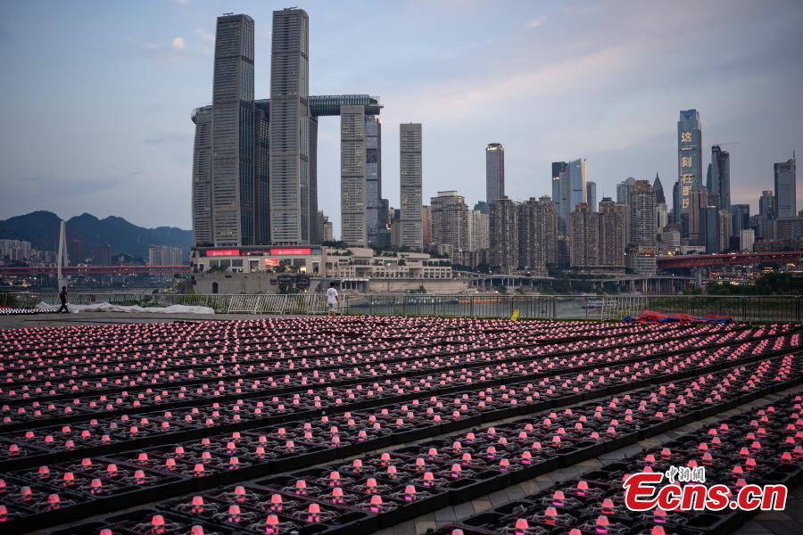 Potret : Pertunjukan Cahaya Drone Chongqing Pecahkan Rekor Dunia Guinness-Image-2