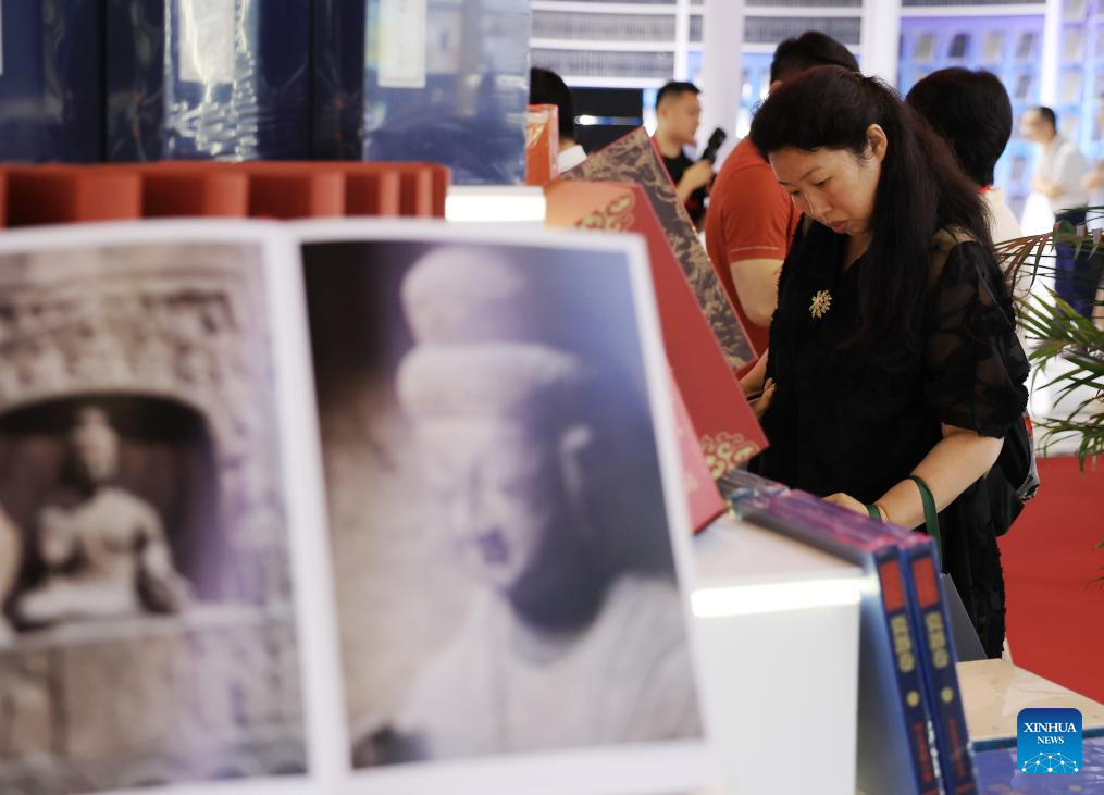 Potret : Pameran Buku Internasional Beijing Ke-31-Image-7