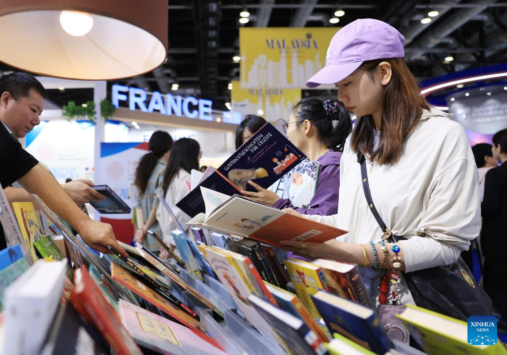 Potret : Pameran Buku Internasional Beijing Ke-31-Image-11