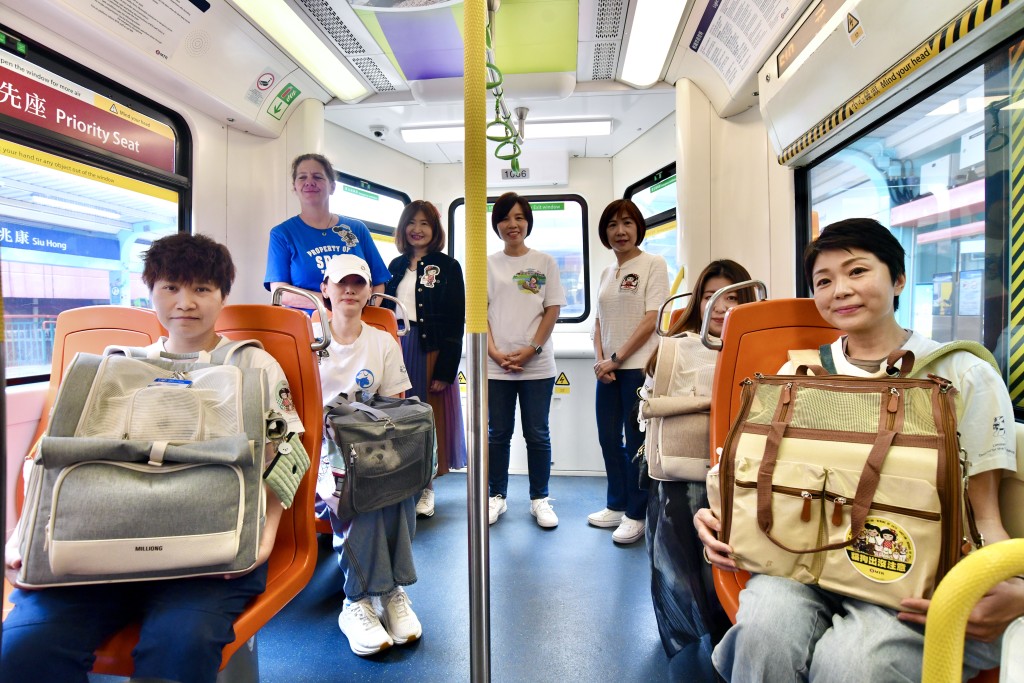 Hong Kong Perpanjang Uji Coba Kereta Ringan Ramah Hewan Peliharaan-Image-1 Hong Kong Perpanjang Uji Coba Kereta Ringan Ramah Hewan Peliharaan-Image-1