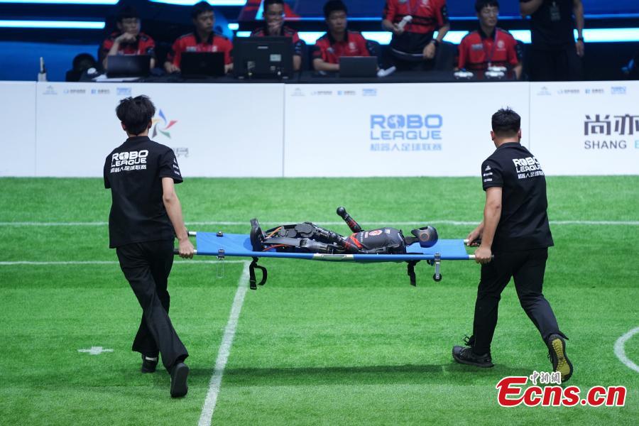 Potret : China Pamerkan Pertandingan Sepak Bola Robot AI 3v3-Image-3 Potret : China Pamerkan Pertandingan Sepak Bola Robot AI 3v3-Image-3