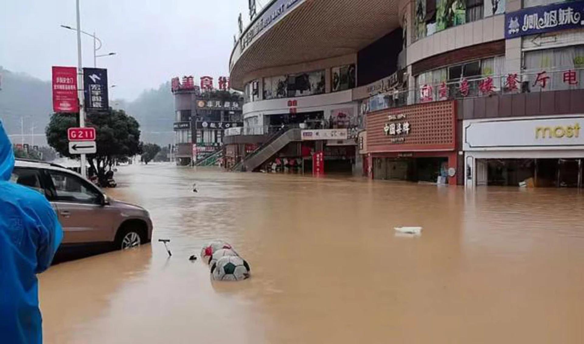 China Alokasikan 140 juta Yuan Tangani Banjir Guizhou dan Hunan-Image-1 China Alokasikan 140 juta Yuan Tangani Banjir Guizhou dan Hunan-Image-1