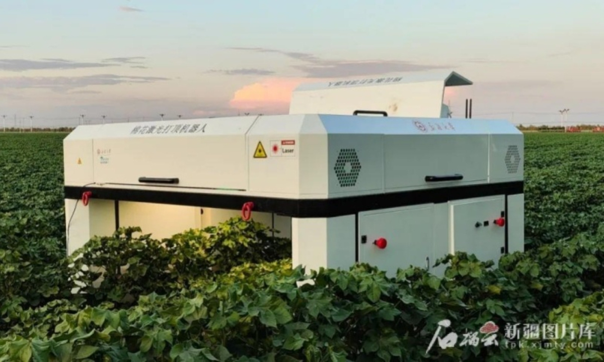 Xinjiang Berhasil Kembangkan Robot Laser Pemangkas Kapas Pertama di Dunia-Image-1 Xinjiang Berhasil Kembangkan Robot Laser Pemangkas Kapas Pertama di Dunia-Image-1