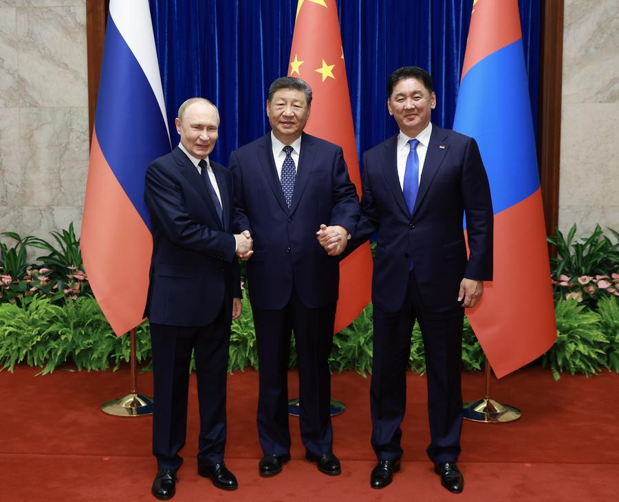 Presiden China, Rusia, dan Mongolia Gelar Pertemuan Trilateral di Beijing-Image-1 Presiden China, Rusia, dan Mongolia Gelar Pertemuan Trilateral di Beijing-Image-1