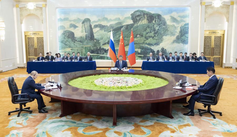 Presiden China, Rusia, dan Mongolia Gelar Pertemuan Trilateral di Beijing-Image-2 Presiden China, Rusia, dan Mongolia Gelar Pertemuan Trilateral di Beijing-Image-2