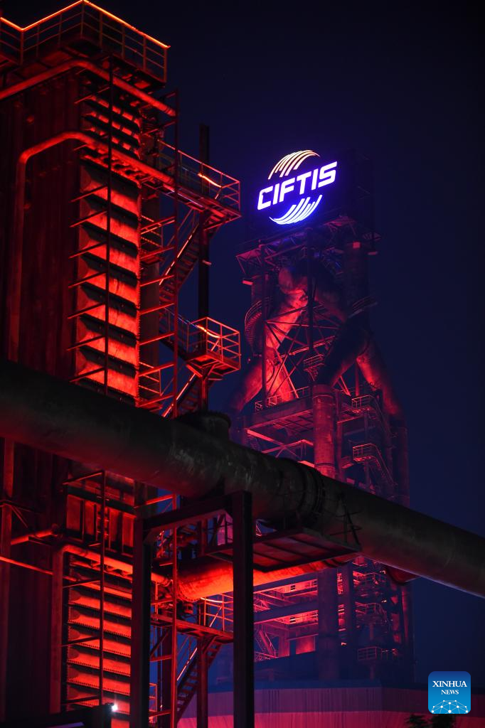 POTRET: Taman Shougang CIFTIS 2025 di Beijing-Image-9