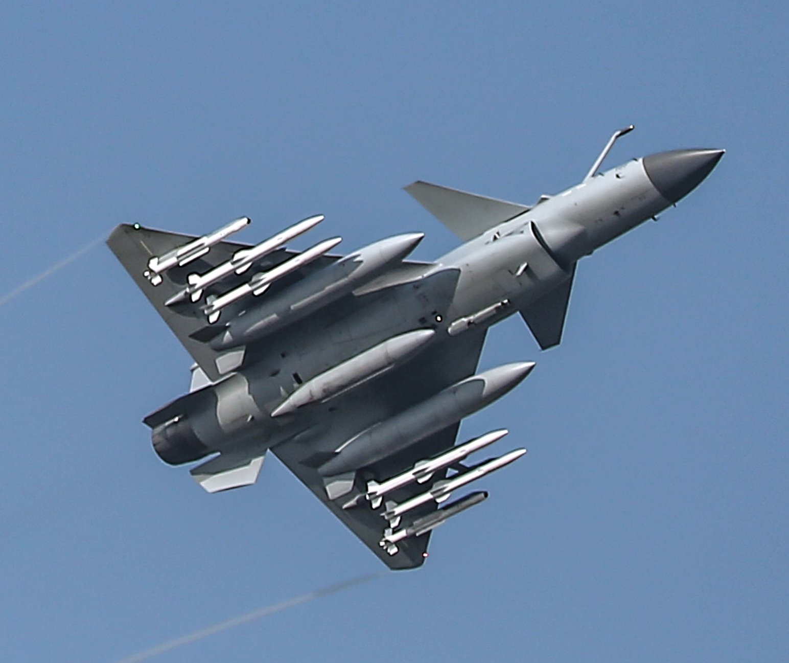 Indonesia Evaluasi Akuisisi 42 Jet Tempur J-10C China Siap Genjot Strategi Pertahanan “Perisai Trisula Nusantara”-Image-1 Indonesia Evaluasi Akuisisi 42 Jet Tempur J-10C China Siap Genjot Strategi Pertahanan “Perisai Trisula Nusantara”-Image-1