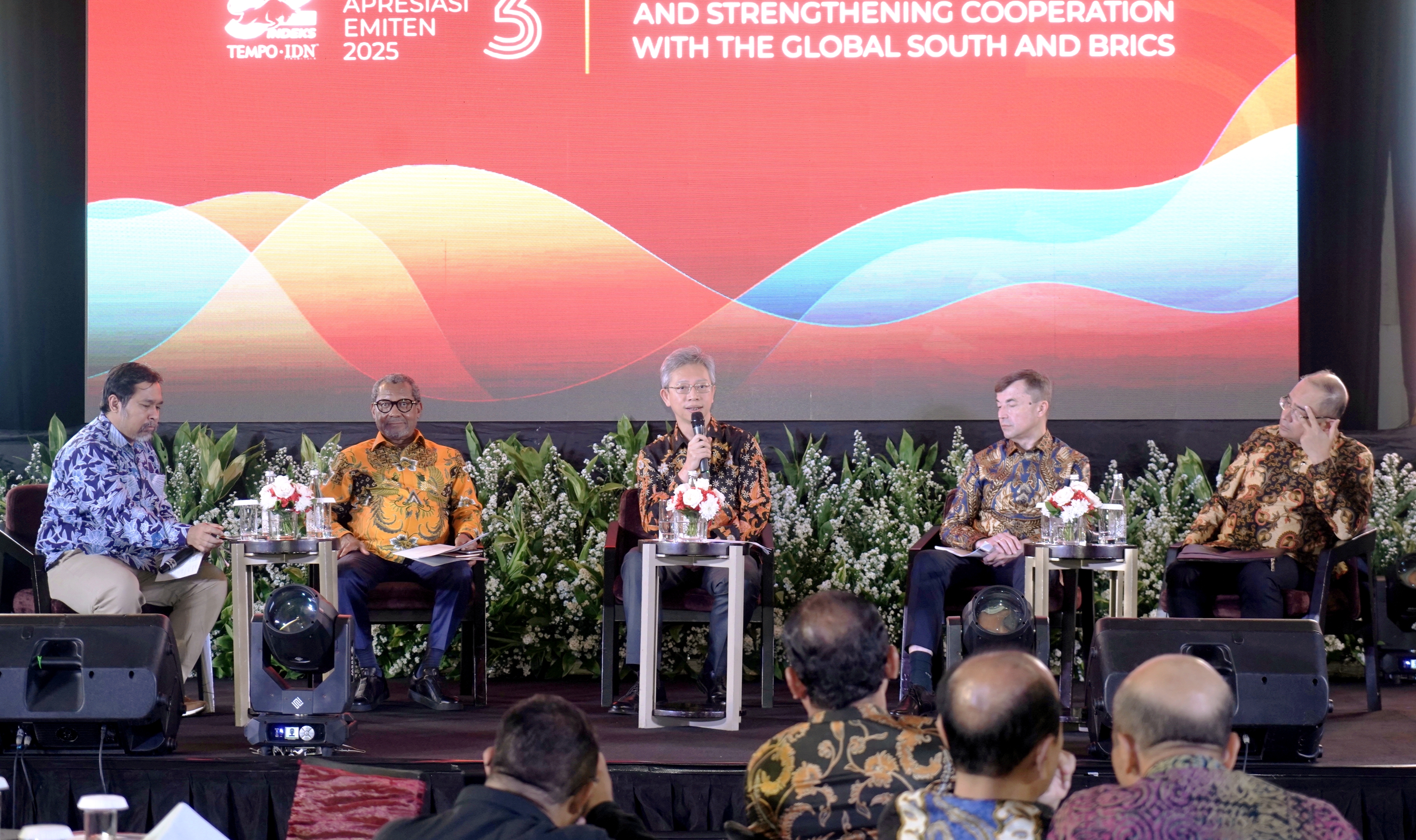 Dubes Wang Lutong Hadiri Talk Show Menavigasi Tantangan Global dan Pekuat Kerja Sama BRICS dan Negara-negara Selatan-Image-1