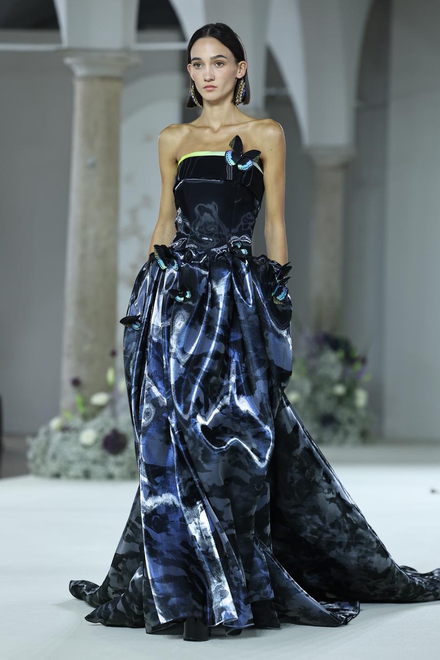 Merek Fesyen China Berkibar di Milan Fashion Week-Image-5