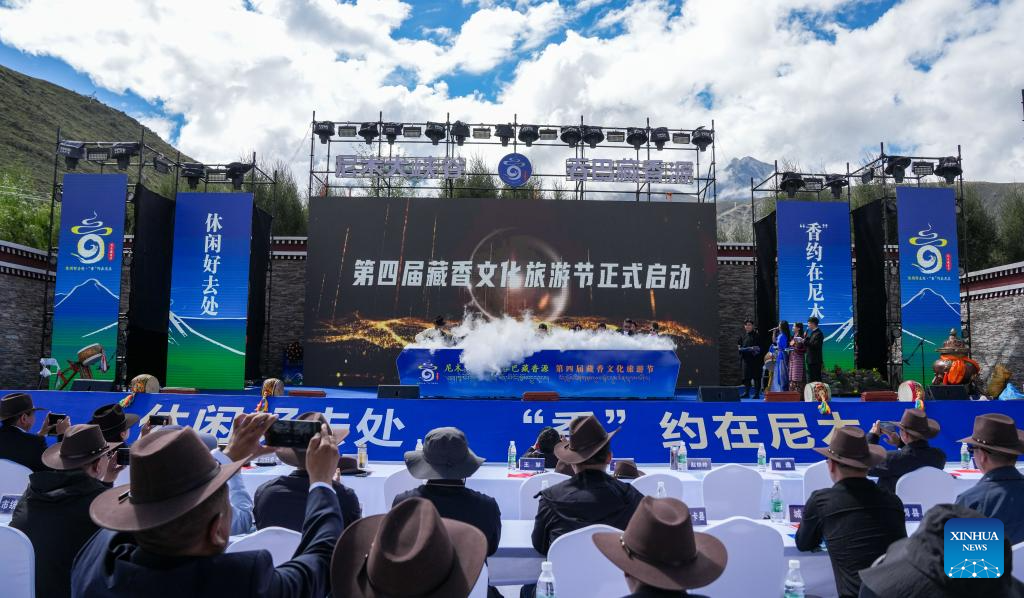 Potret : Festival Dupa Tradisional Tibet di Lhasa, Perpaduan Wisata dan Budaya-Image-1