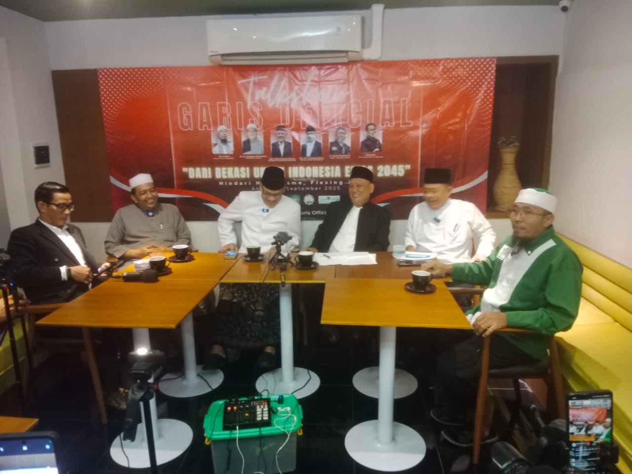 Menuju Indonesia Emas 2045, Talkshow GARIS Ajak Ormas Bekasi Tangkal LGBT dan Disinformasi-Image-1