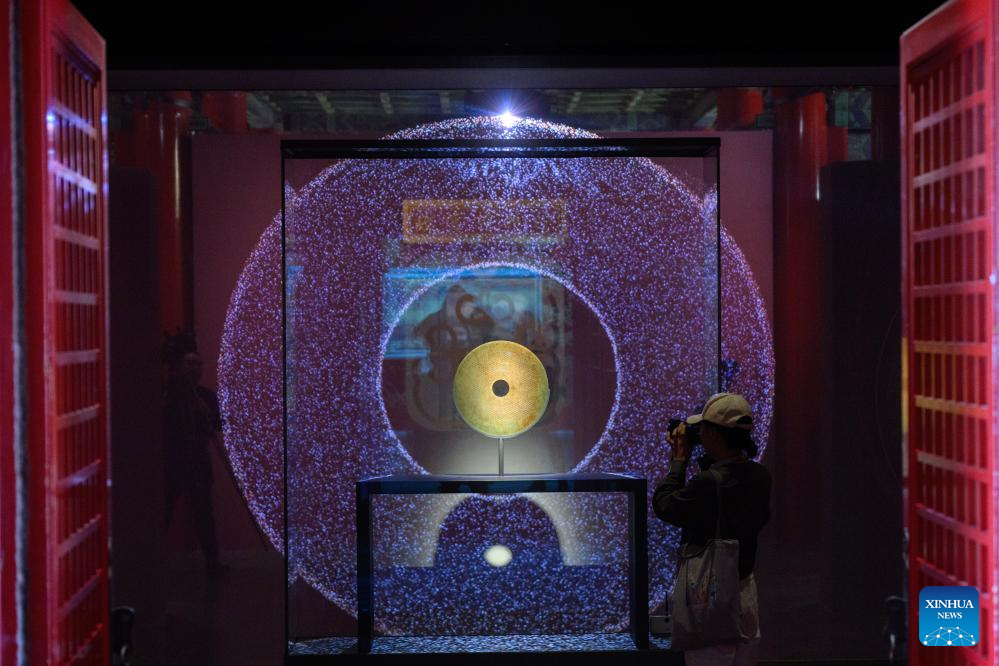 Potret : Pameran Spesial 100 Tahun Museum Istana Beijing-Image-2