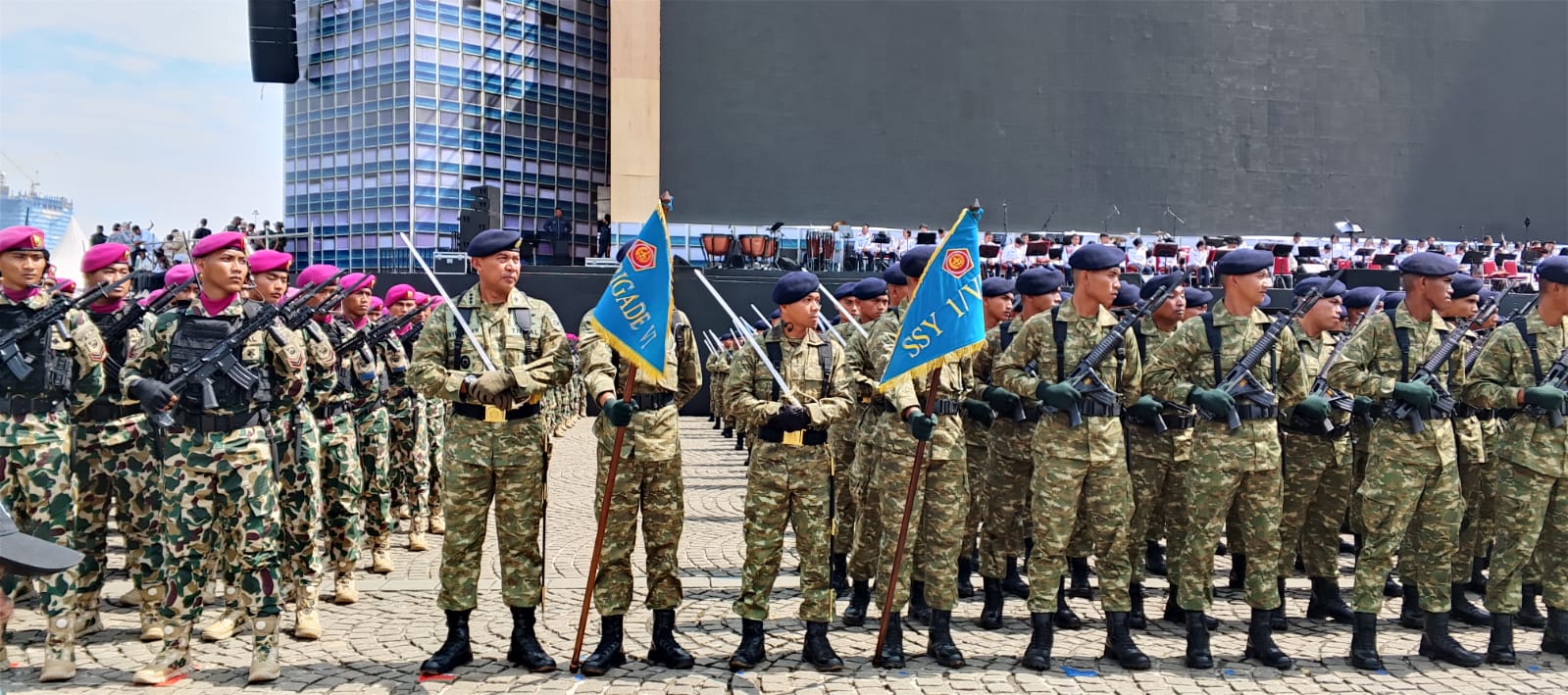 Potret : Semarak Gladi Kotor HUT TNI ke 80 di Monas-Image-1